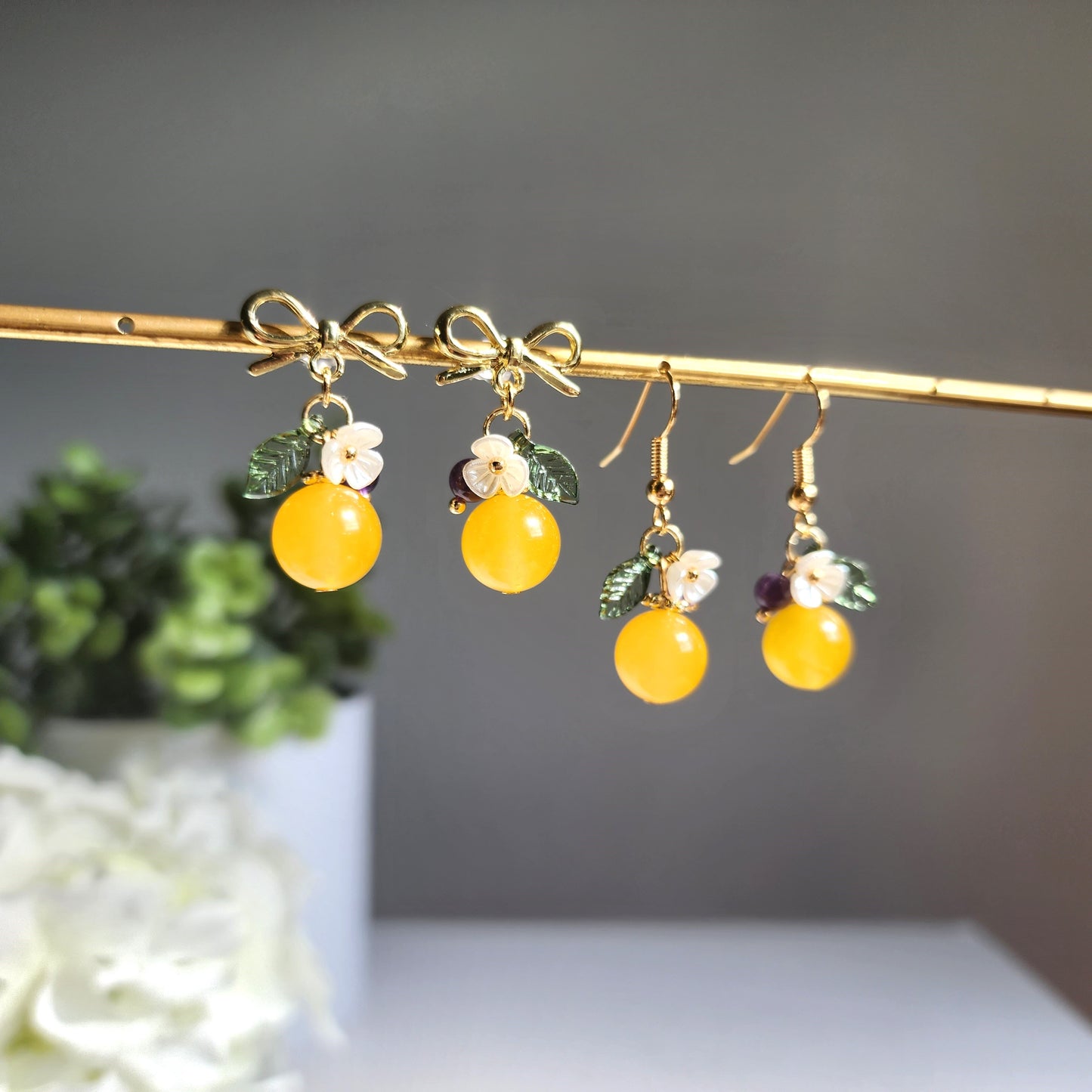 Pendientes de naranja jade, pendientes colgantes de naranja natural jade, pendientes de comida, pendientes de frutas, regalo para ella