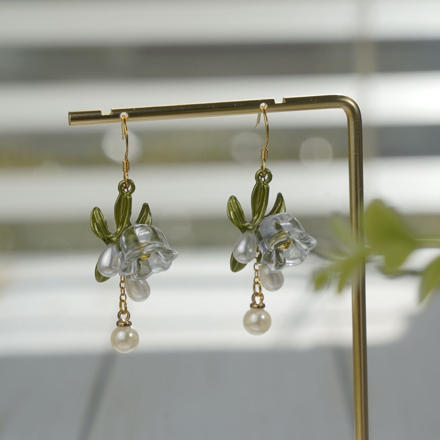 Crystal Resin Lily Dangle Earrings