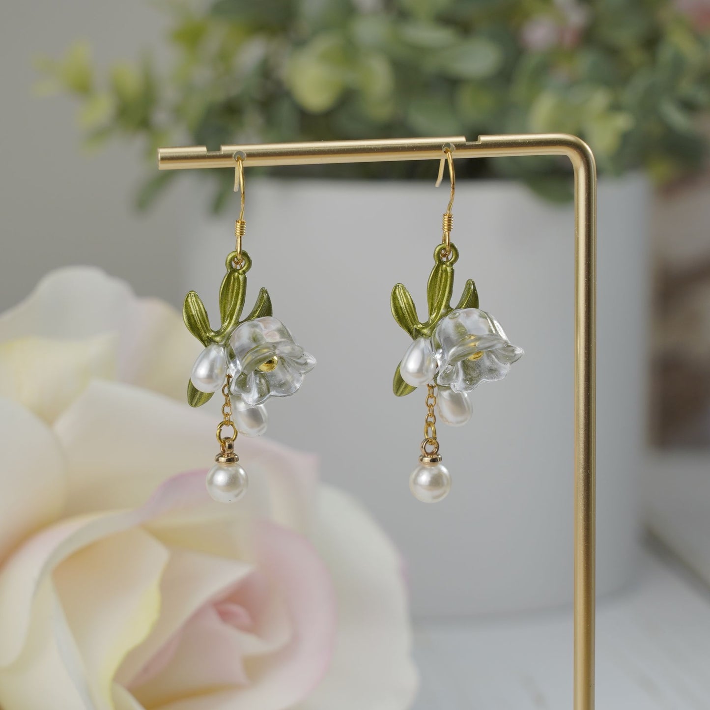 Crystal Resin Lily Dangle Earrings