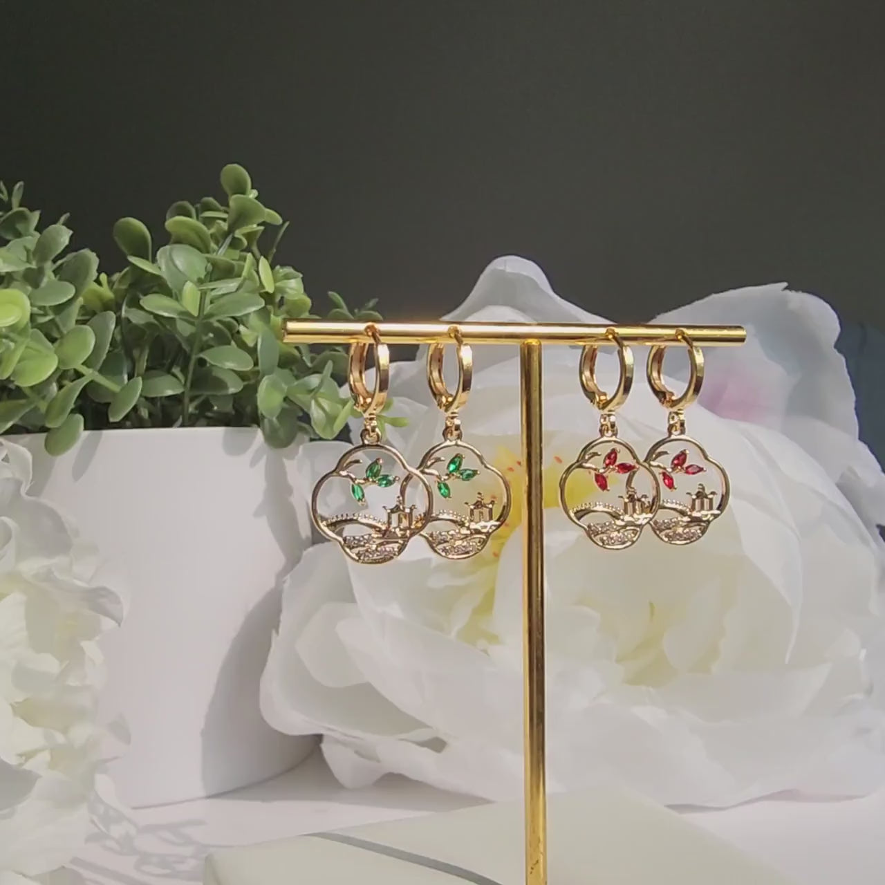 Chinese garden view huggie hoops, Asian ancient landscape dangle earrings, Hoop earrings, gift for her