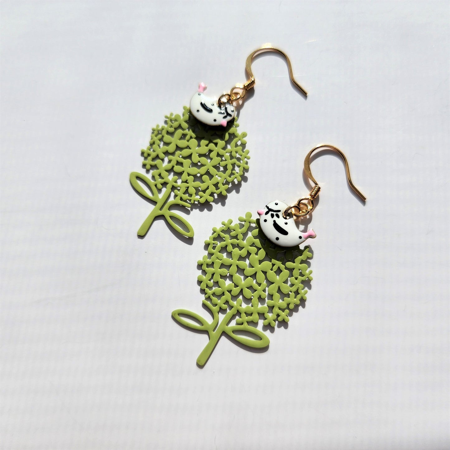 Little birds resting on the tree earrings, tree dangle earrings, lightweight drop earrings, gift for her