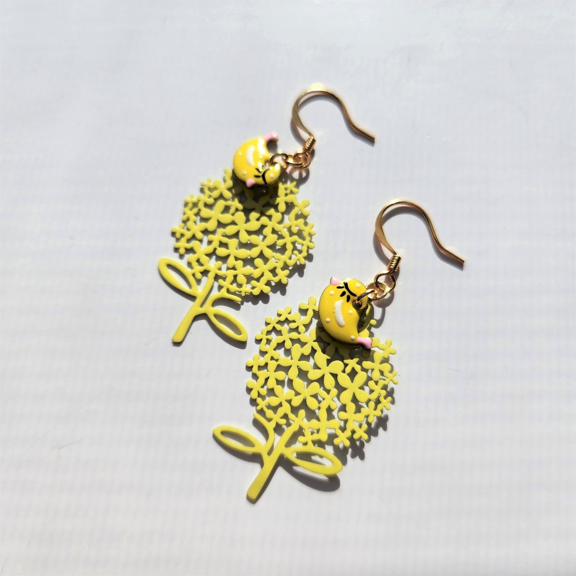 Little birds resting on the tree earrings, tree dangle earrings, lightweight drop earrings, gift for her