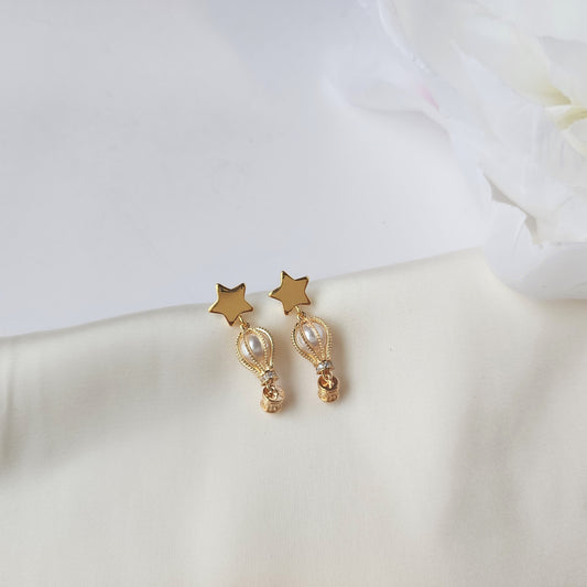 Mini hot air balloon earrings, Flying balloon earrings, Hot air balloon earrings, balloon earrings