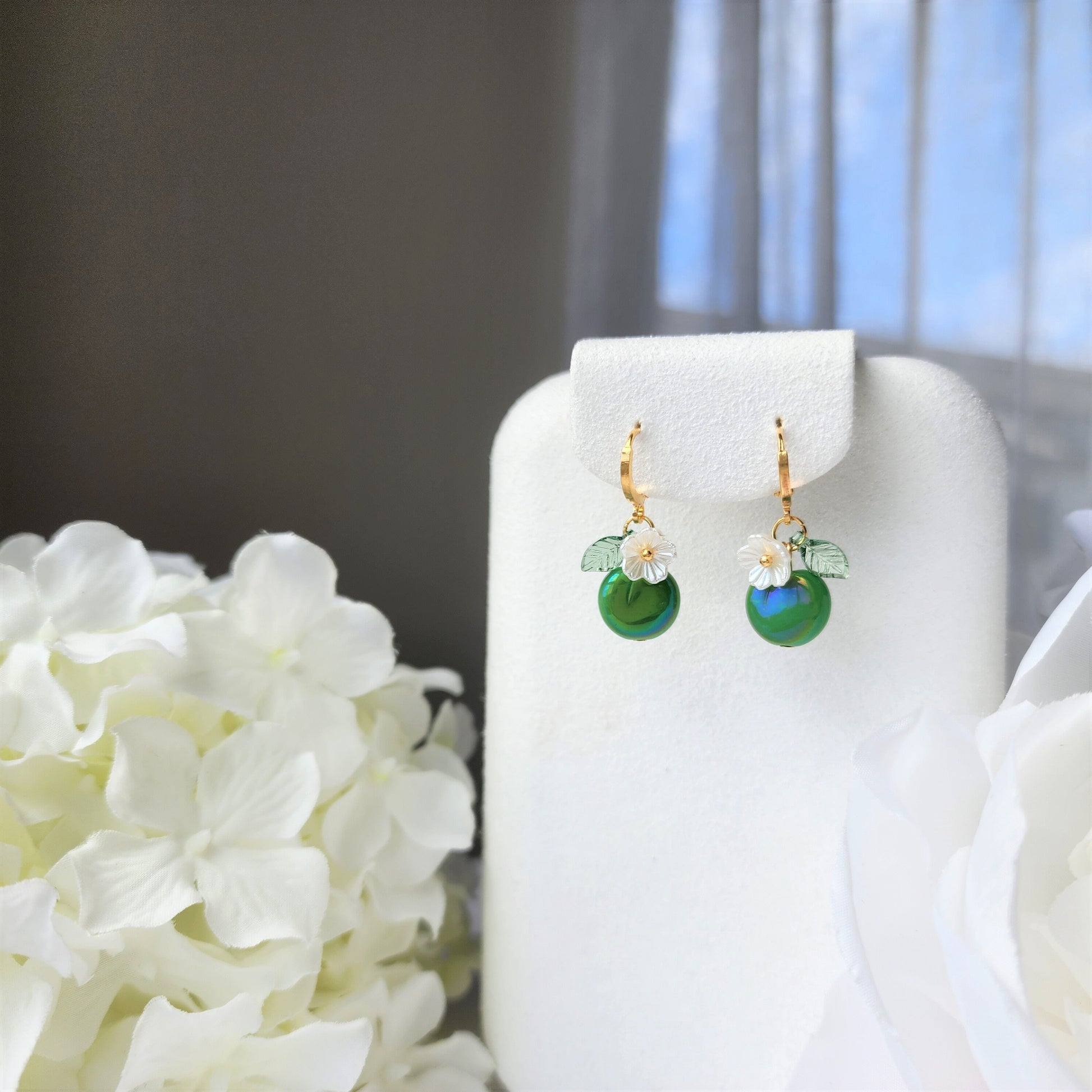 Sour apple earrings, Glass green apple huggie hoop earrings, fruit earrings, food earrings, gift for her