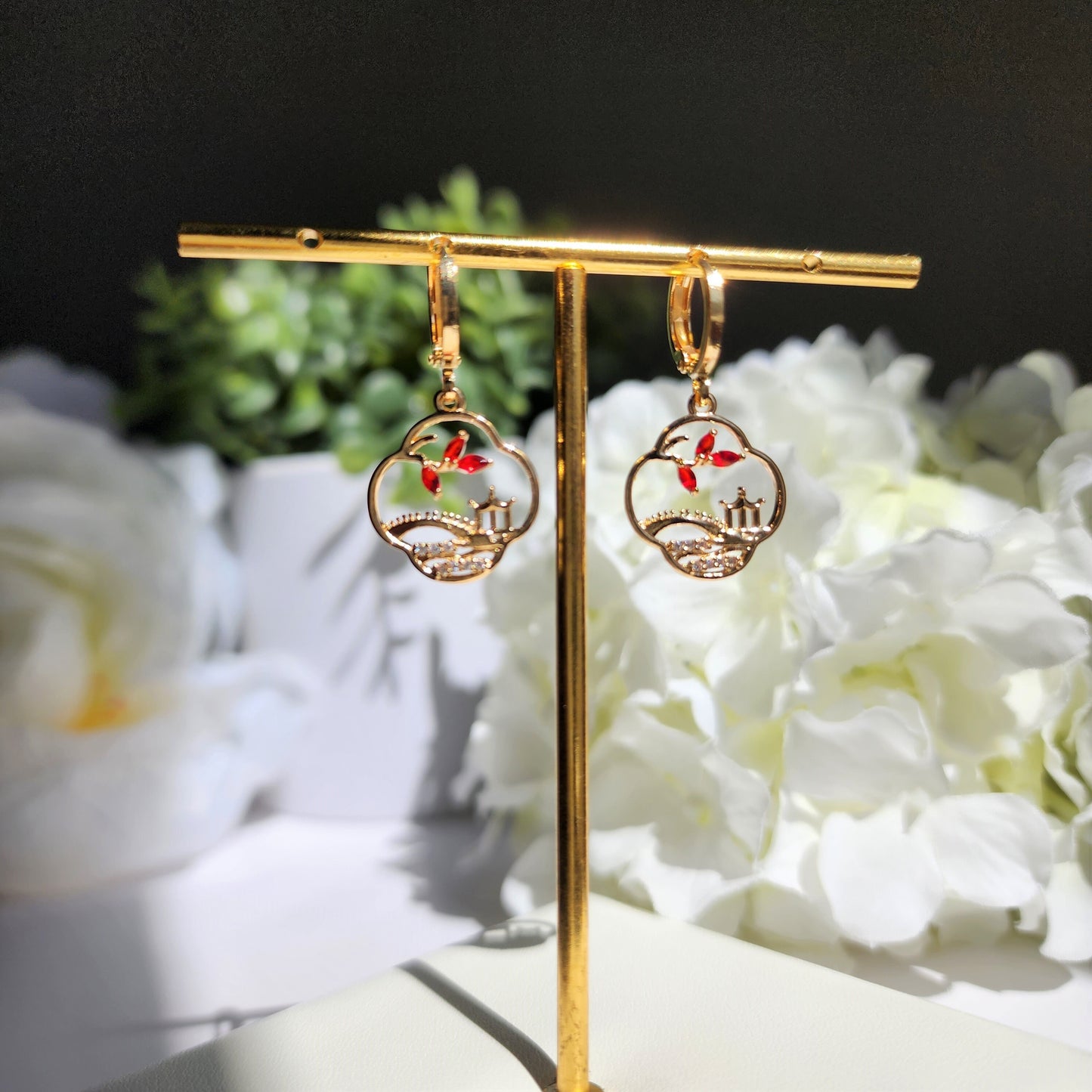 Chinese garden view huggie hoops, Asian ancient landscape dangle earrings, Hoop earrings, gift for her