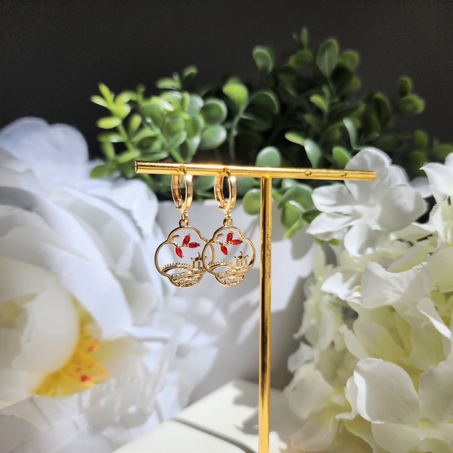 Chinese garden view huggie hoops, Asian ancient landscape dangle earrings, Hoop earrings, gift for her
