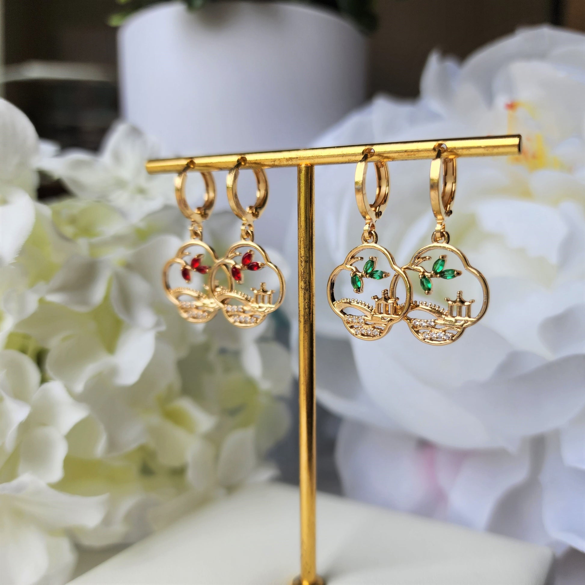 Chinese garden view huggie hoops, Asian ancient landscape dangle earrings, Hoop earrings, gift for her
