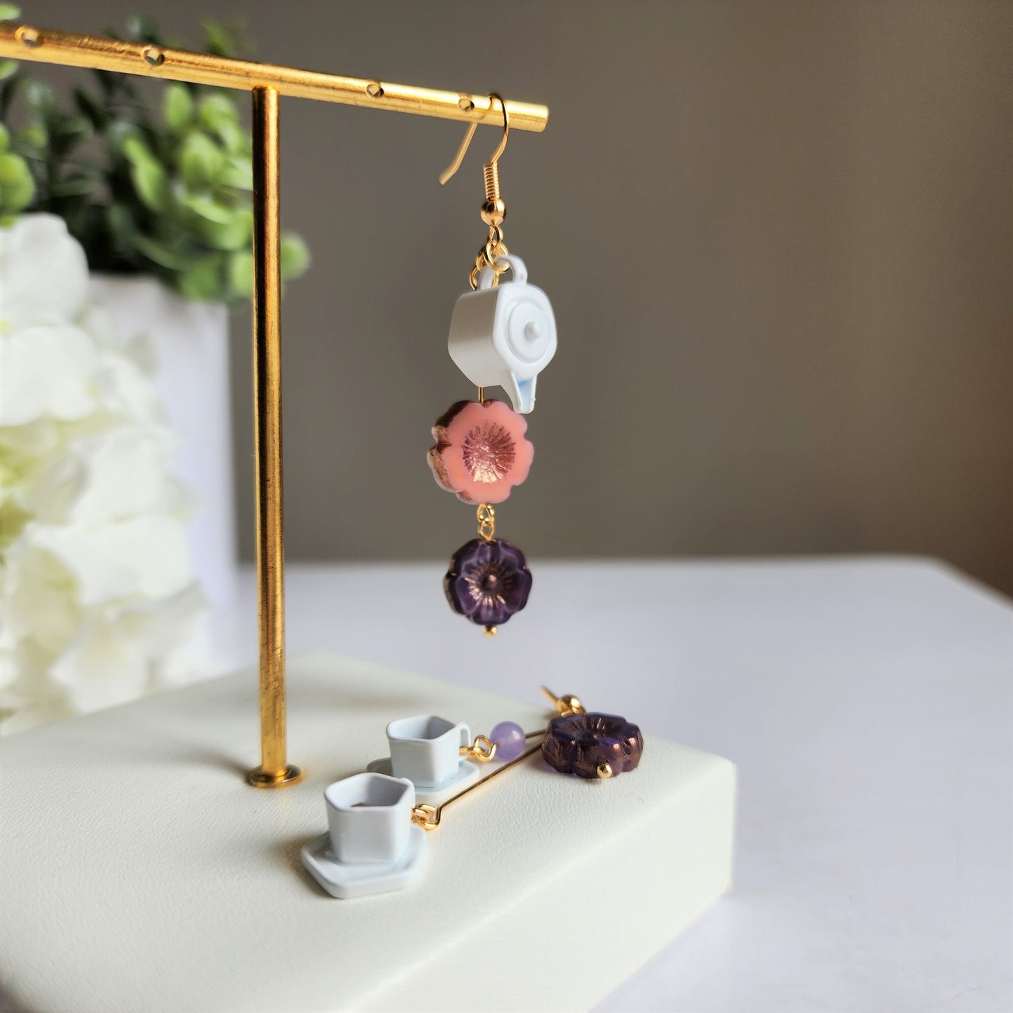 Hibiscus flower tea set earrings, Hibiscus flower dangle earrings, floral tea food earrings, Limited edition