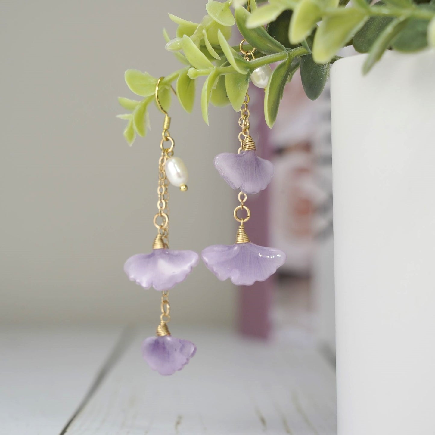 Sprinkle Ginkgo Leaf Earrings