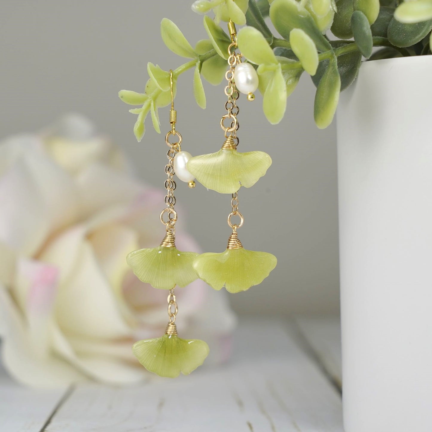 Sprinkle Ginkgo Leaf Earrings