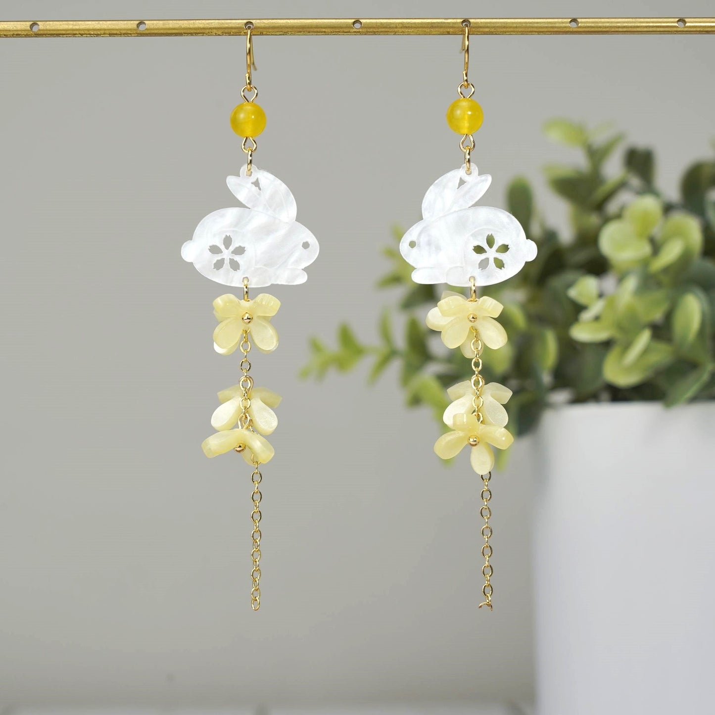 Oriental Rabbit with Osmanthus Flower Earrings