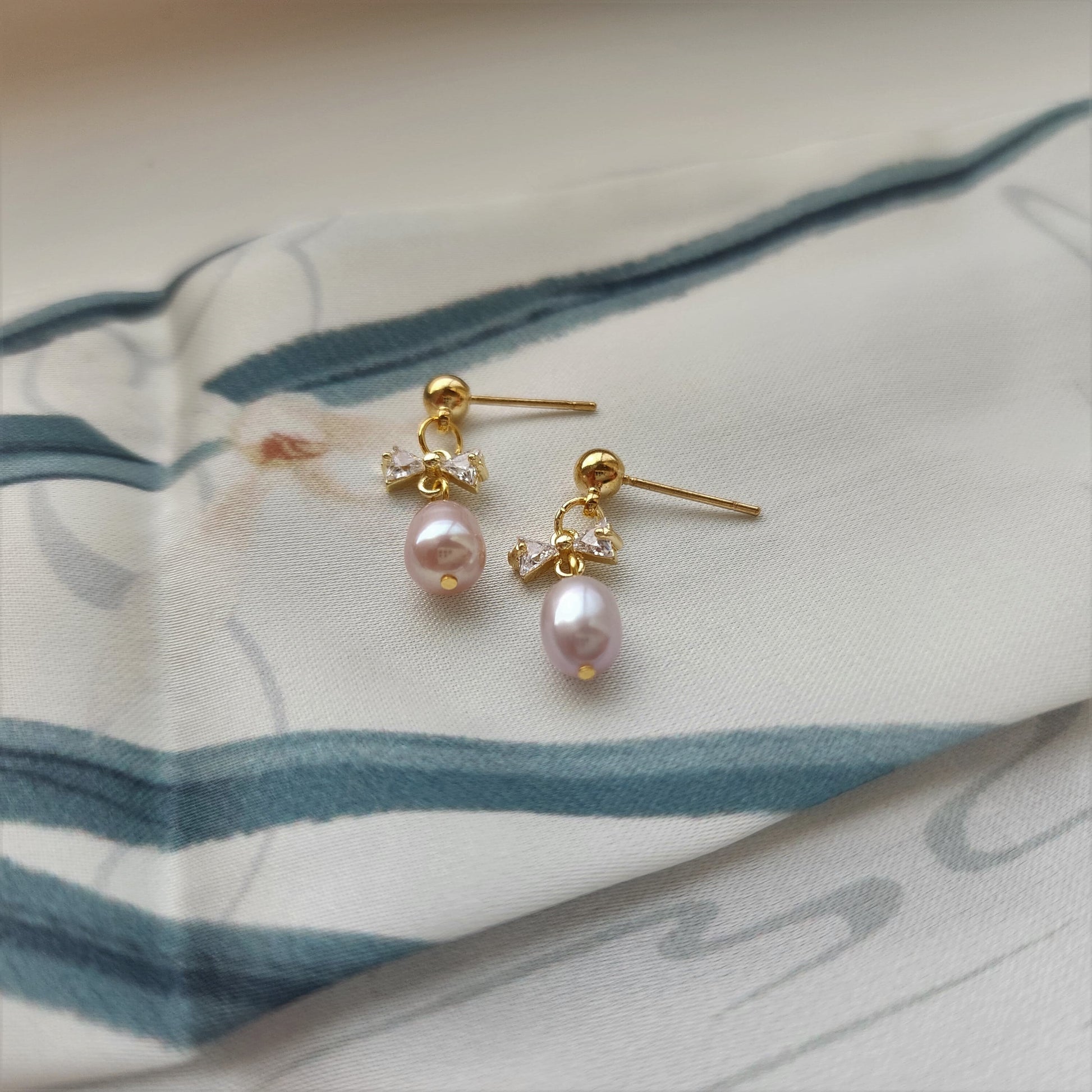 Pearl drop earrings, cute pearl dangle earrings, mini bow pearl earrings, gold earrings, gift for her