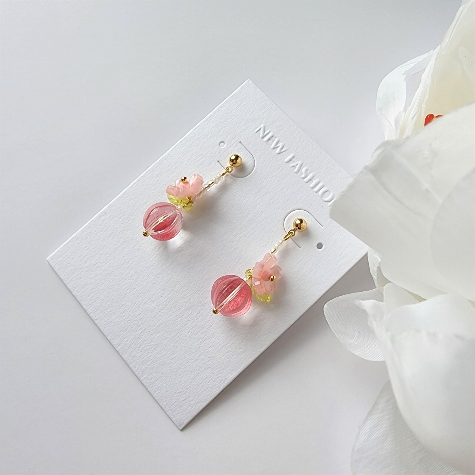 Sakura flower earrings, Sakura dangle earrings, Sakura Japanese flower earrings, floral earrings, gift for her