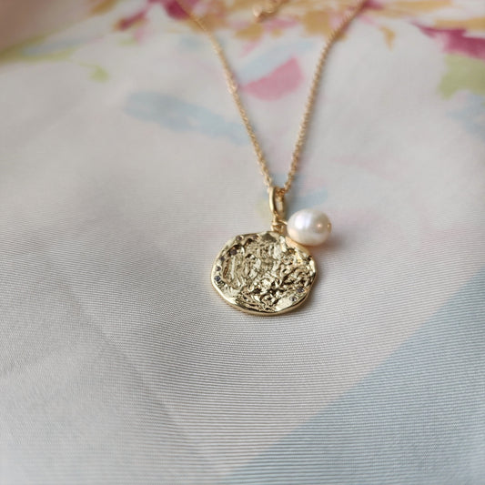 Pearl gold coin necklace, freshwater pearl necklace, gold-plated irregular shell coin necklace, minimalist necklace, simple necklace