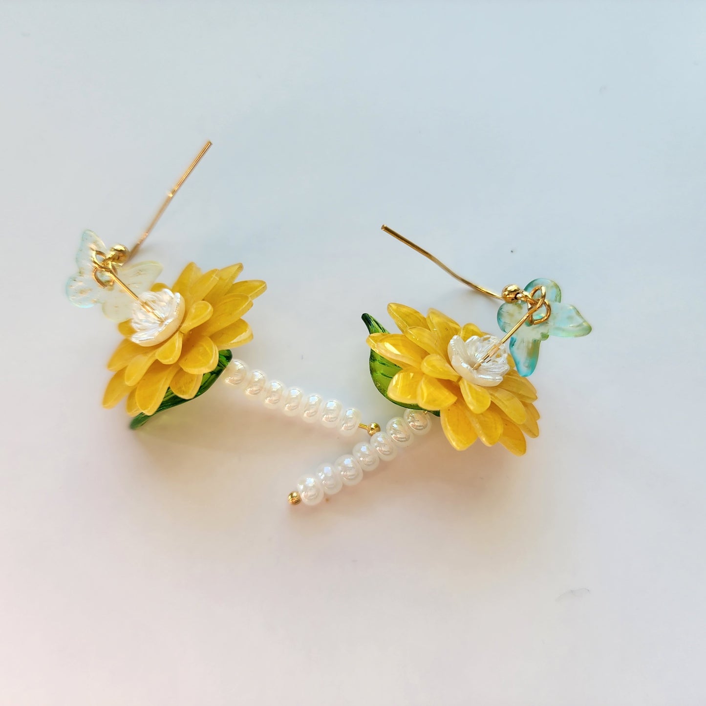 Chamomile dangle earrings, Chrysanthemum flower and butterfly earrings, gift for her