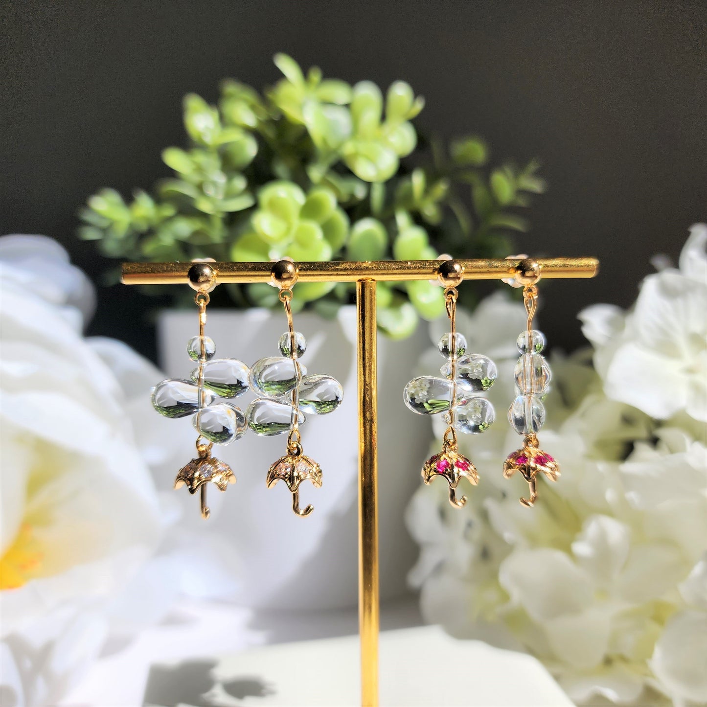 umbrella and rain drops earring, raining day earring, umbrella dangle earring, pretty rain earring, kawaii earring