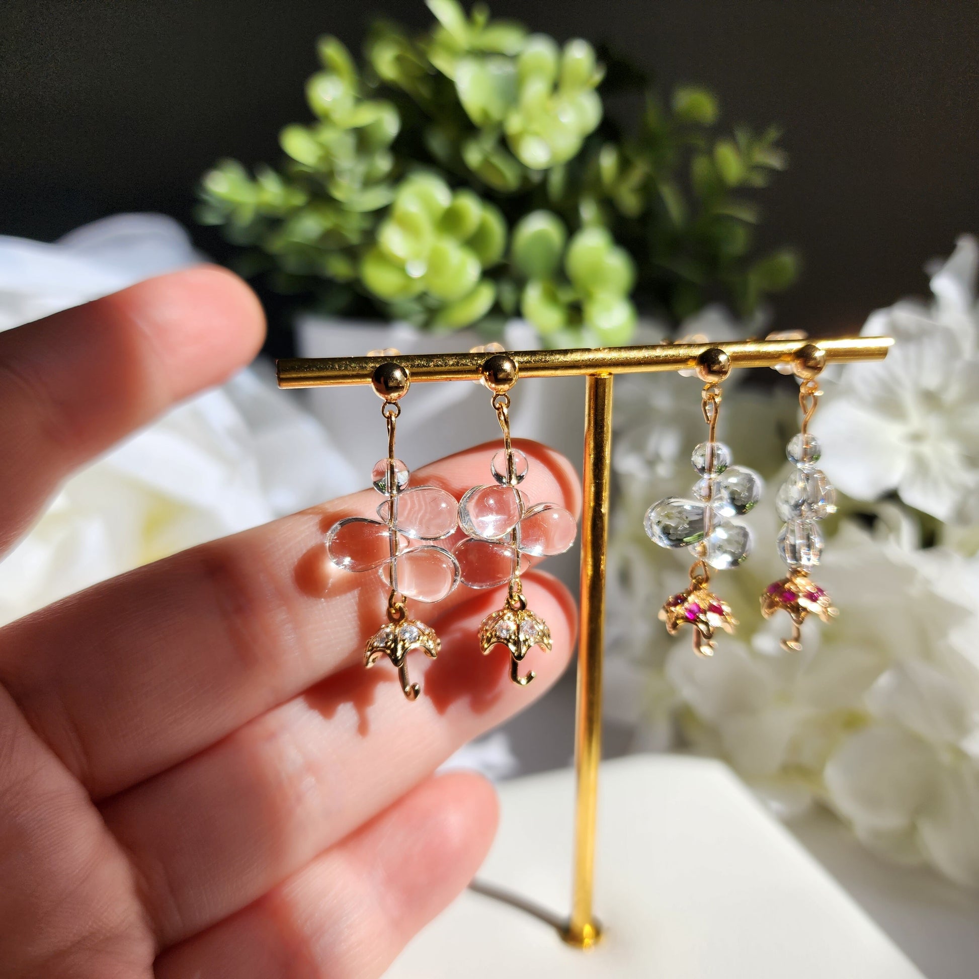 umbrella and rain drops earring, raining day earring, umbrella dangle earring, pretty rain earring, kawaii earring