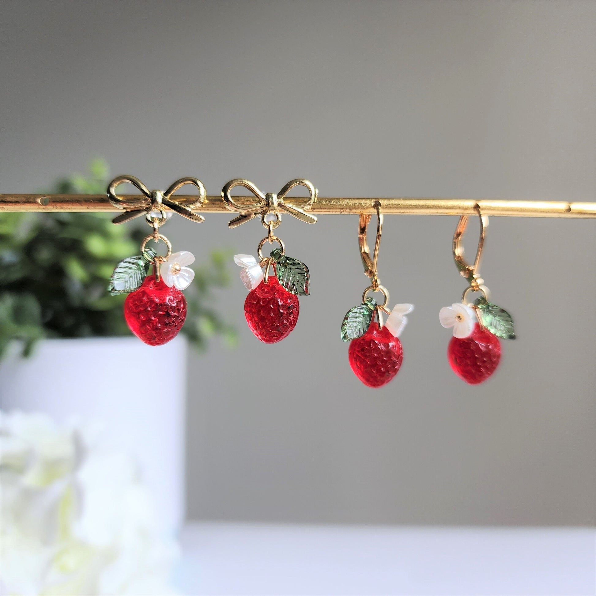 Mini Strawberry earrings, Glass Strawberry dangle earrings, Fruit earrings, Food earrings, Gift for her